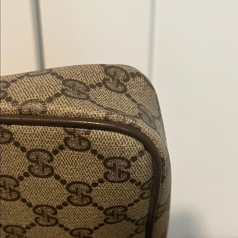 Gucci Beige & Brown GG Supreme Crossbody Bag - Picture 8 of 12